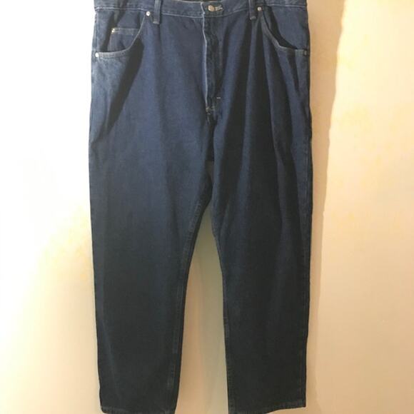 Wrangler Relaxed Fit Mens Jeans Size 42x30 Stone Washed Denim NWT - Picture 7 of 8
